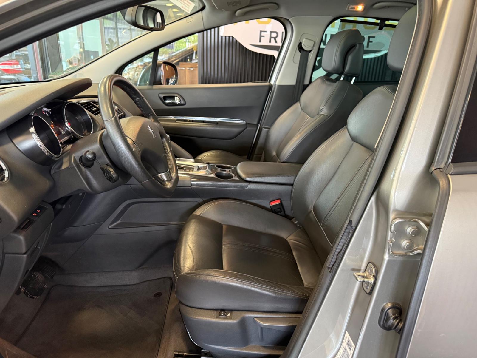 Peugeot 3008 Allure AUTOMATIK!! LEDER/PANORAMADACH/XENON