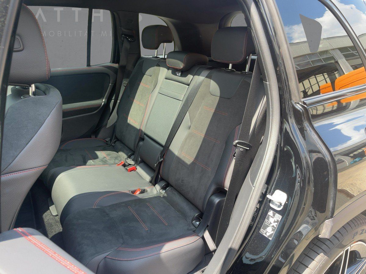Fahrzeugabbildung Mercedes-Benz GLB 200 d AMG/Night/Pano/Kamera/AHK