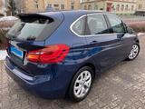BMW 225xe iPerformance Active Tourer - blaue BMW 225 Active Tourer