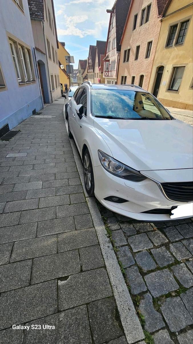 Mazda 2 2013 — салон