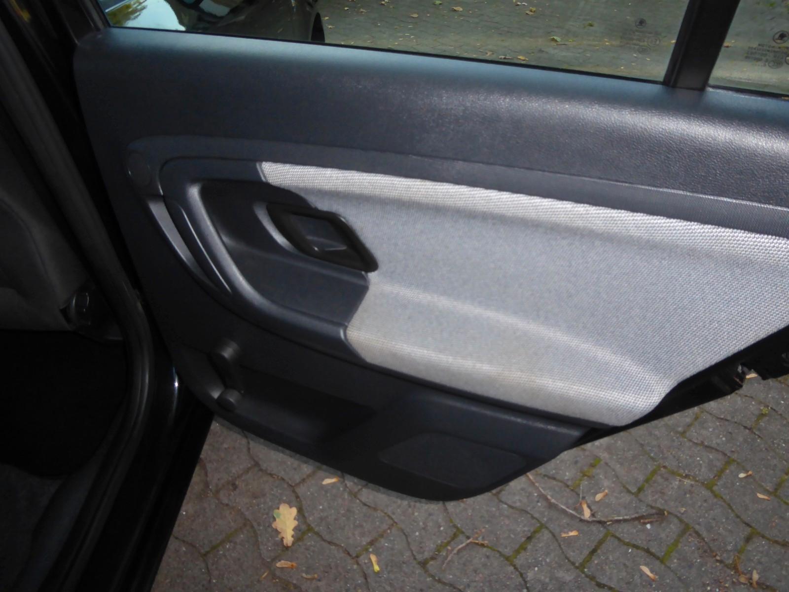 Skoda Fabia 2011 — photo 20