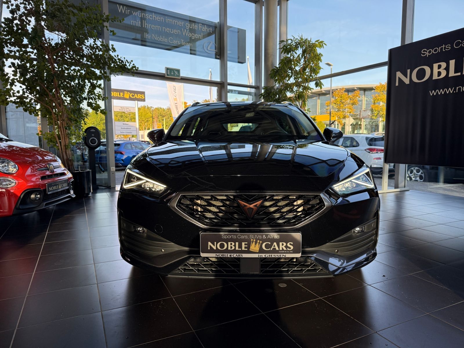 Fahrzeugabbildung CUPRA Leon 1.4 e-Hybrid VZ SHZ NAVI DAB
