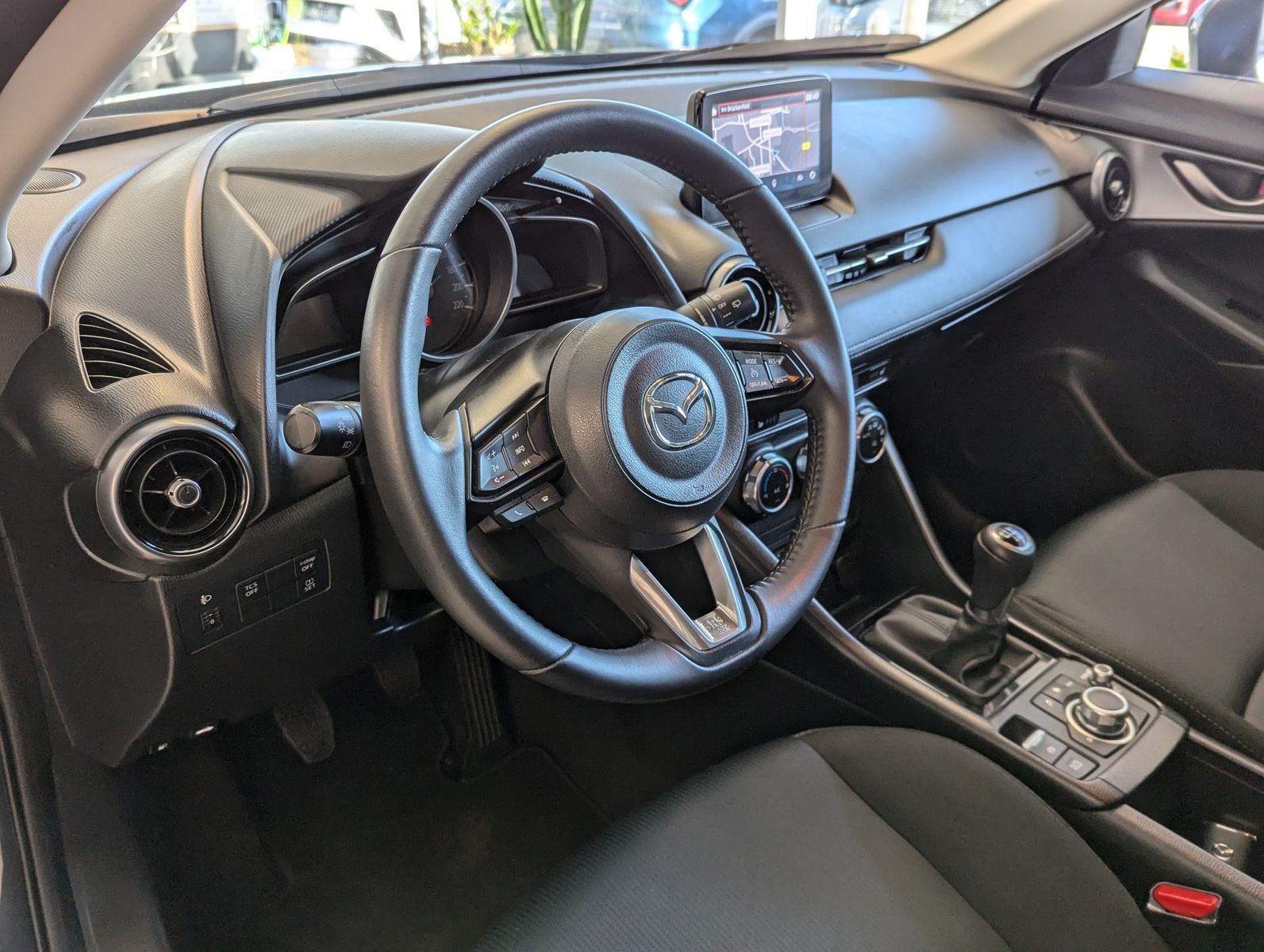 Fahrzeugabbildung Mazda CX-3 Ad'vantage Sonderlackierung PDC SHZ Navi