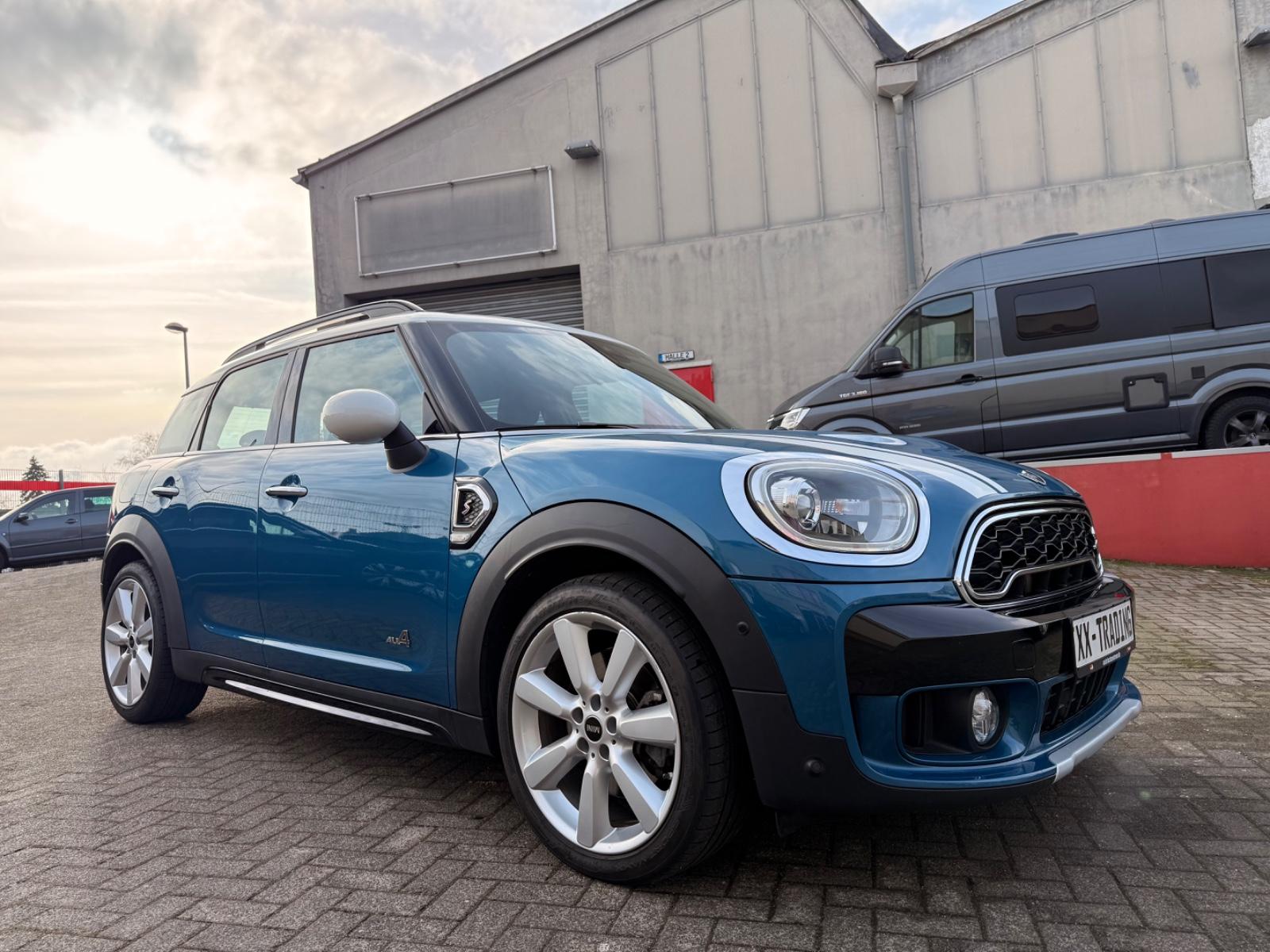 MINI Couper S Countryman All4