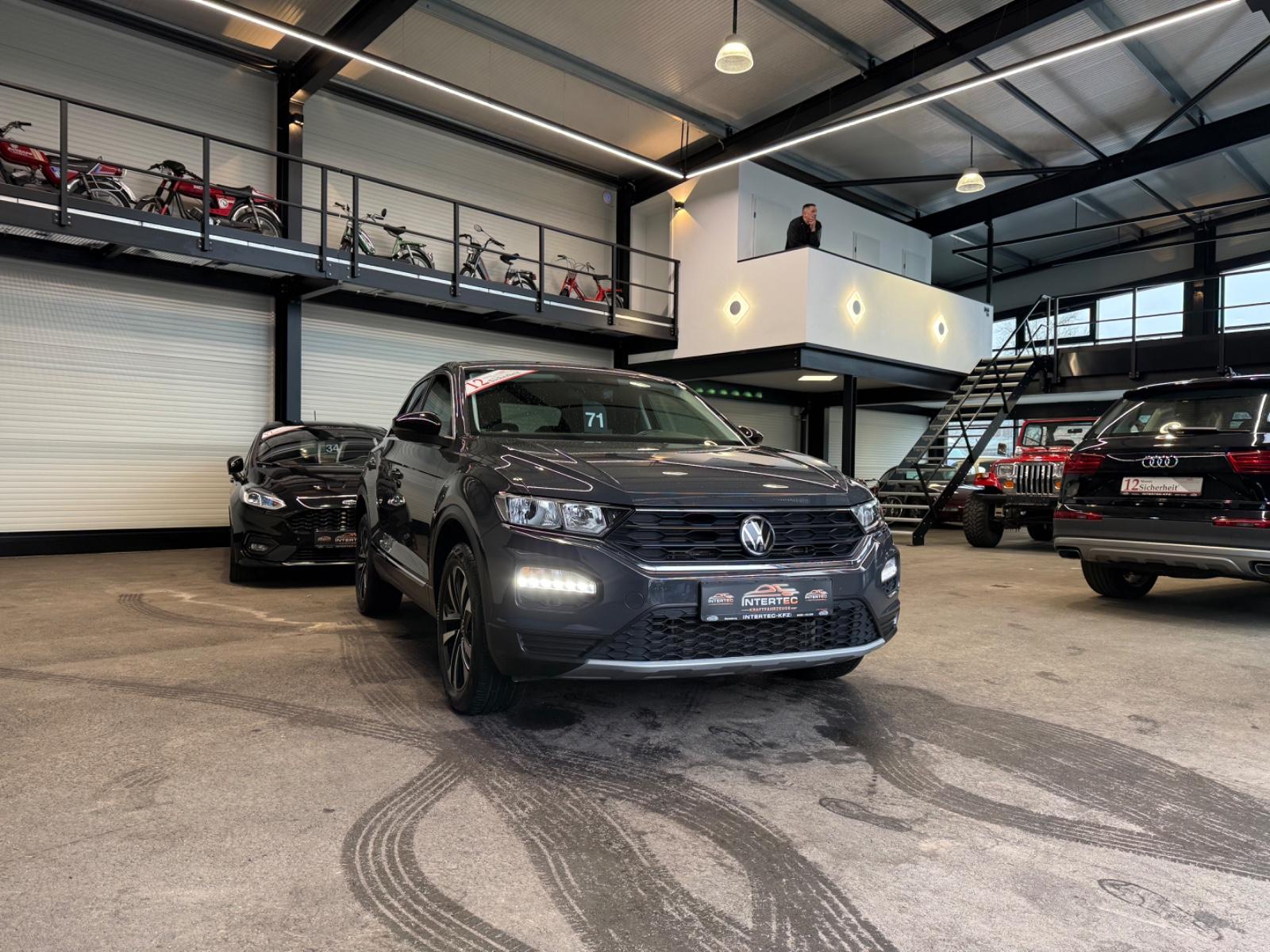 Volkswagen T-Roc United DSG*NAVI*SHZ*PDC*TEMP*FSP*APPLE CAR