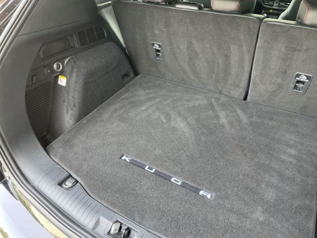 Fahrzeugabbildung Ford Kuga 2.5 Duratec Plug-in-Hybrid ST-Line X Autom.