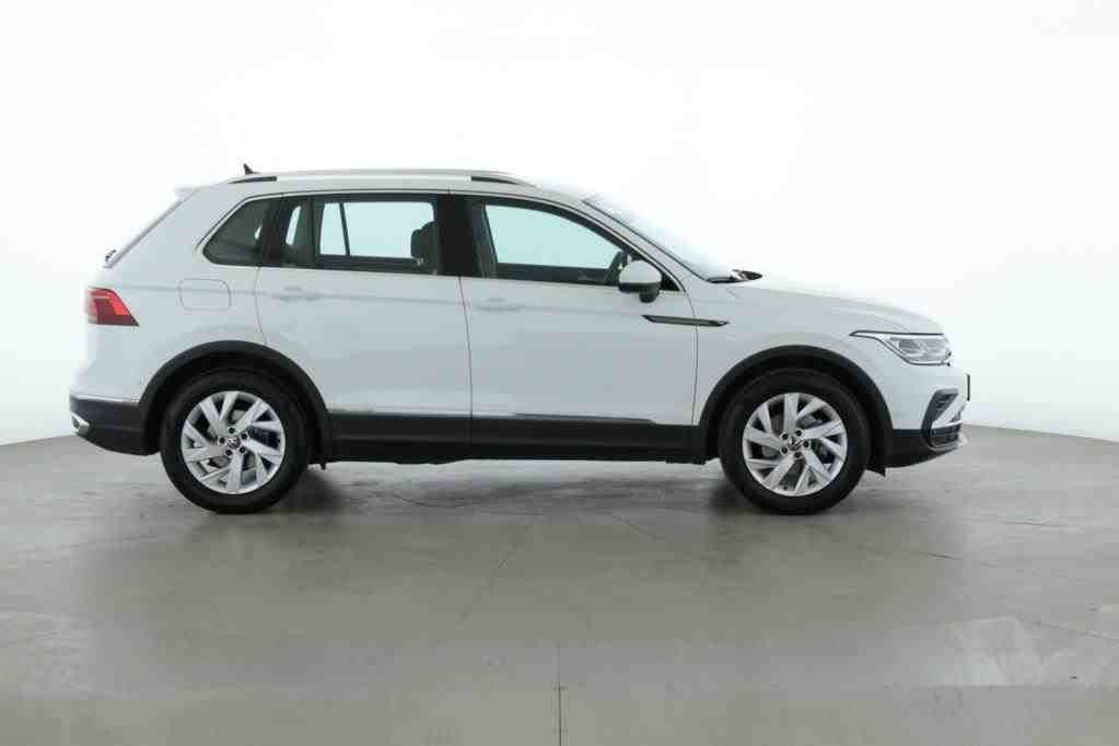 Volkswagen Tiguan Elegance 1.5 TSI AHK*Tempo*PDC*RFK*Klima