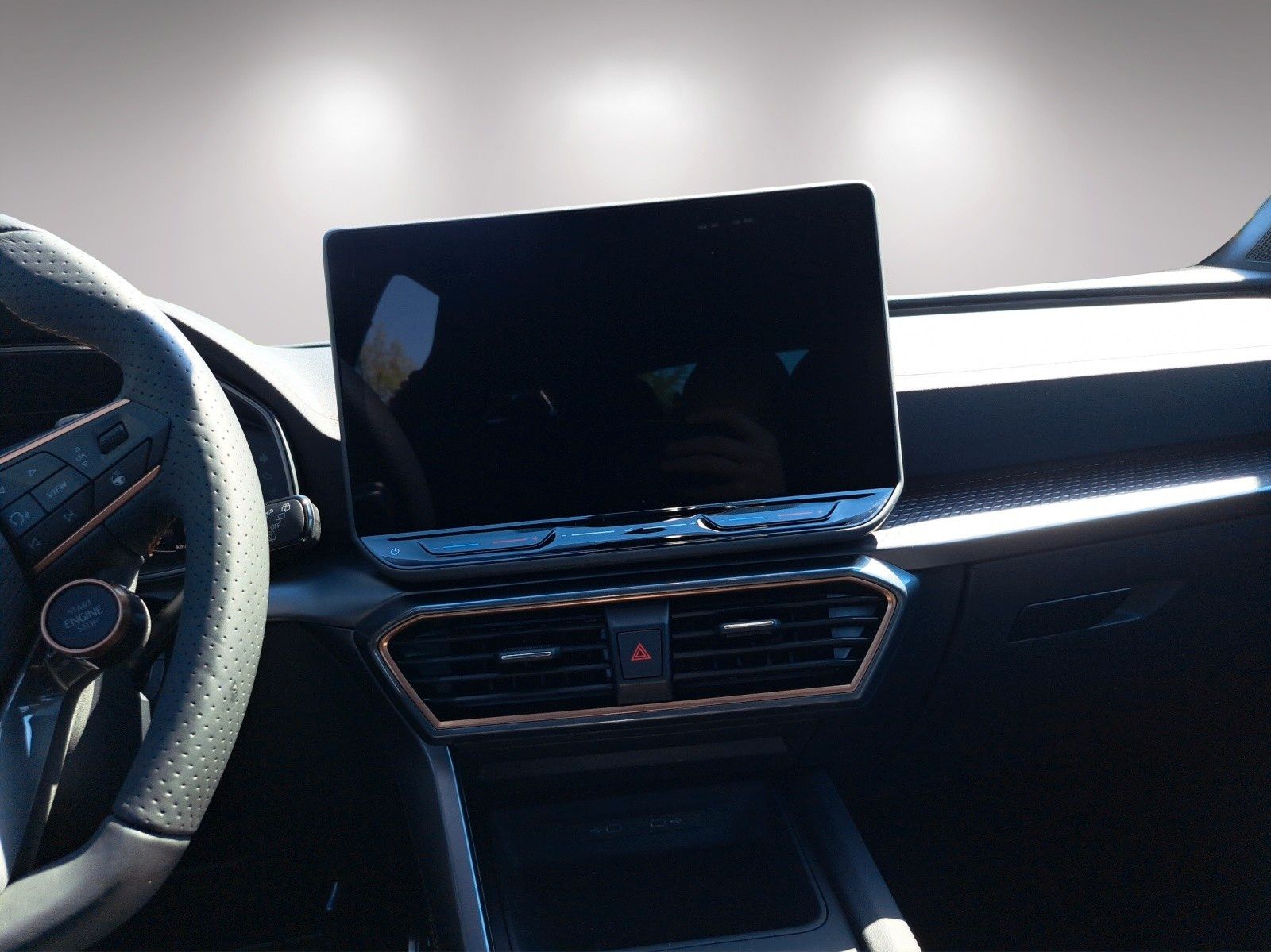 Formentor 1.5 eTSI DSG Navi ACC Sennheiser