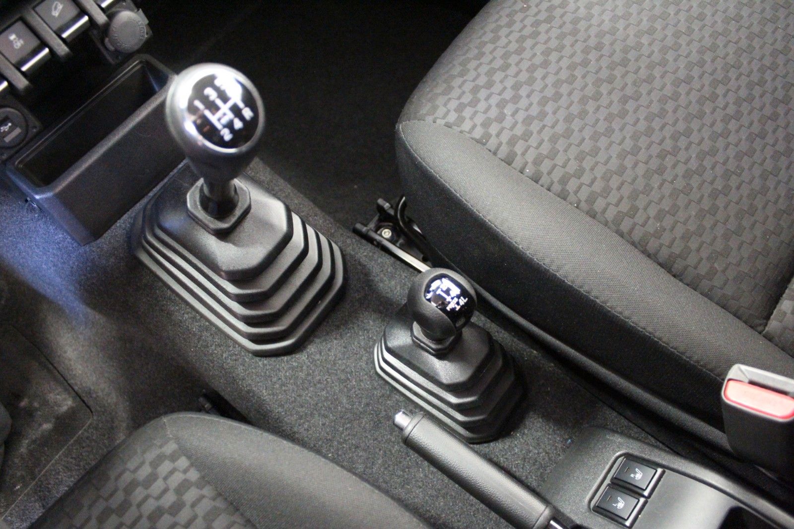 Fahrzeugabbildung Suzuki Jimny AllGrip NFZ Comfort *TOP-ZUSTAND!!!*