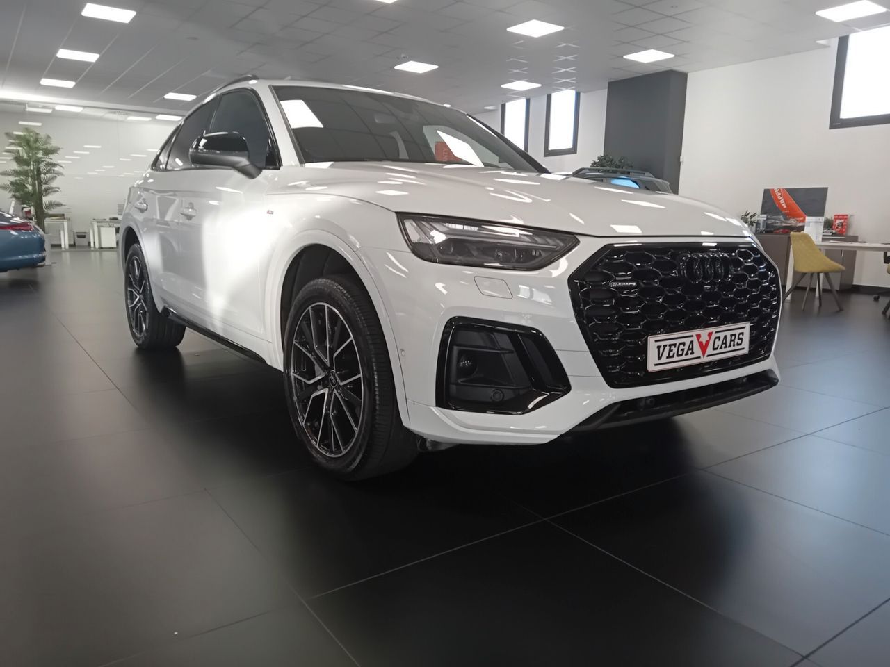 Other Audi Q5 40 TDI 204 CV quattro S tronic Identity  imagem 3