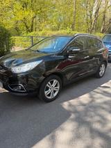 Hyundai ix35 4WD Automatik - Hyundai ix35 in Hamburg