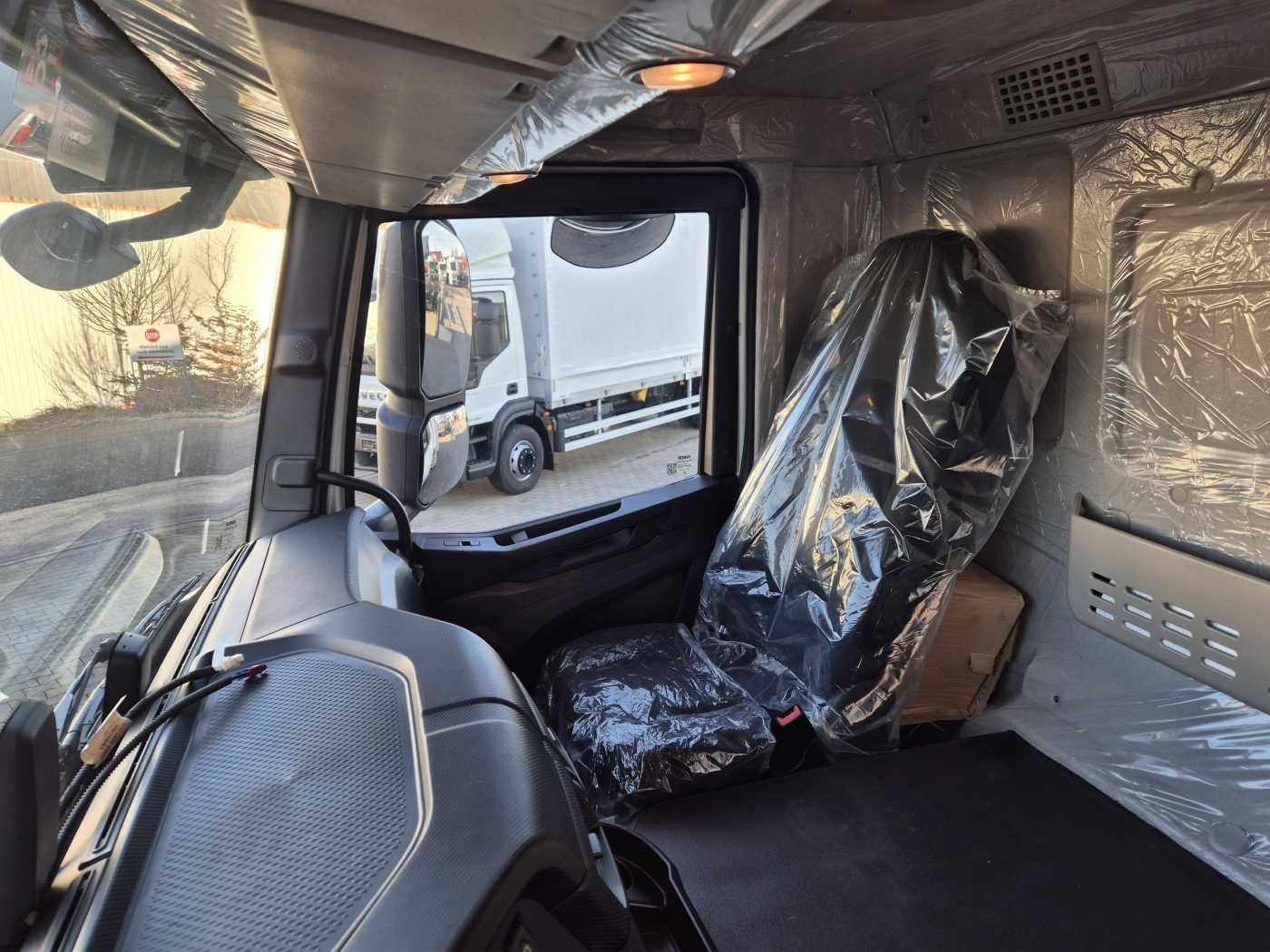 Fahrzeugabbildung Iveco AD360X46Z HR OFF 8x4 Bordmatic Hardox AHK