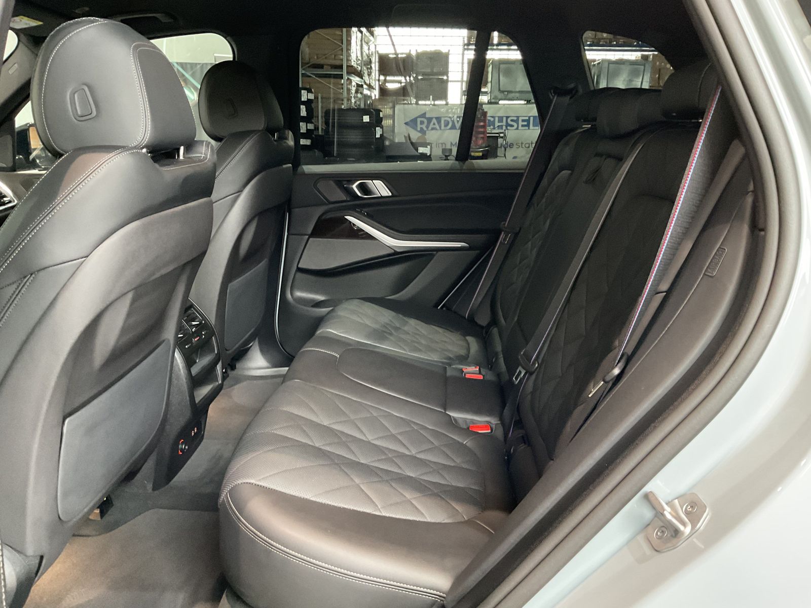 Fahrzeugeinzelansicht 13 Fahrzeugabbildung BMW X5 xDrive30d |Aktivlenkung |M Sportpaket Pro |Ha
