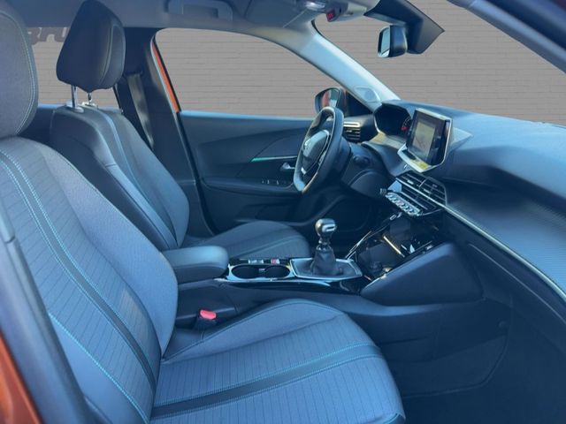 Foto Nummer 8: PEUGEOT 2008