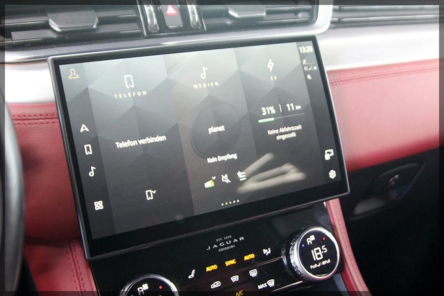 Jaguar F-Pace P400e R-DYNAMIC BLACK AWD