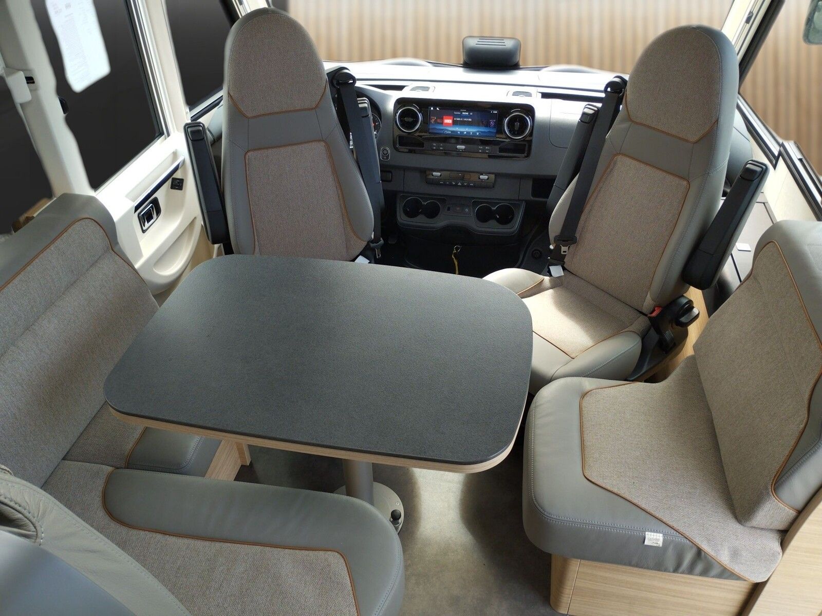 Fahrzeugabbildung Malibu I 470 RB LE K comfort Navigation, RFK, TV