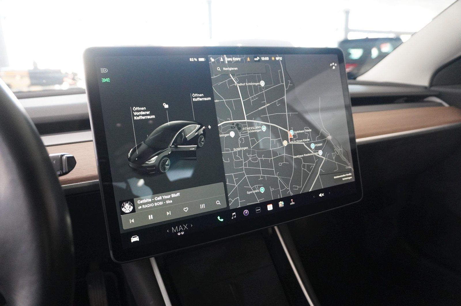 Fahrzeugabbildung Tesla Model 3 LONGRANGE DUAL-MOTOR NAVI/KAMERA/PANO/SH