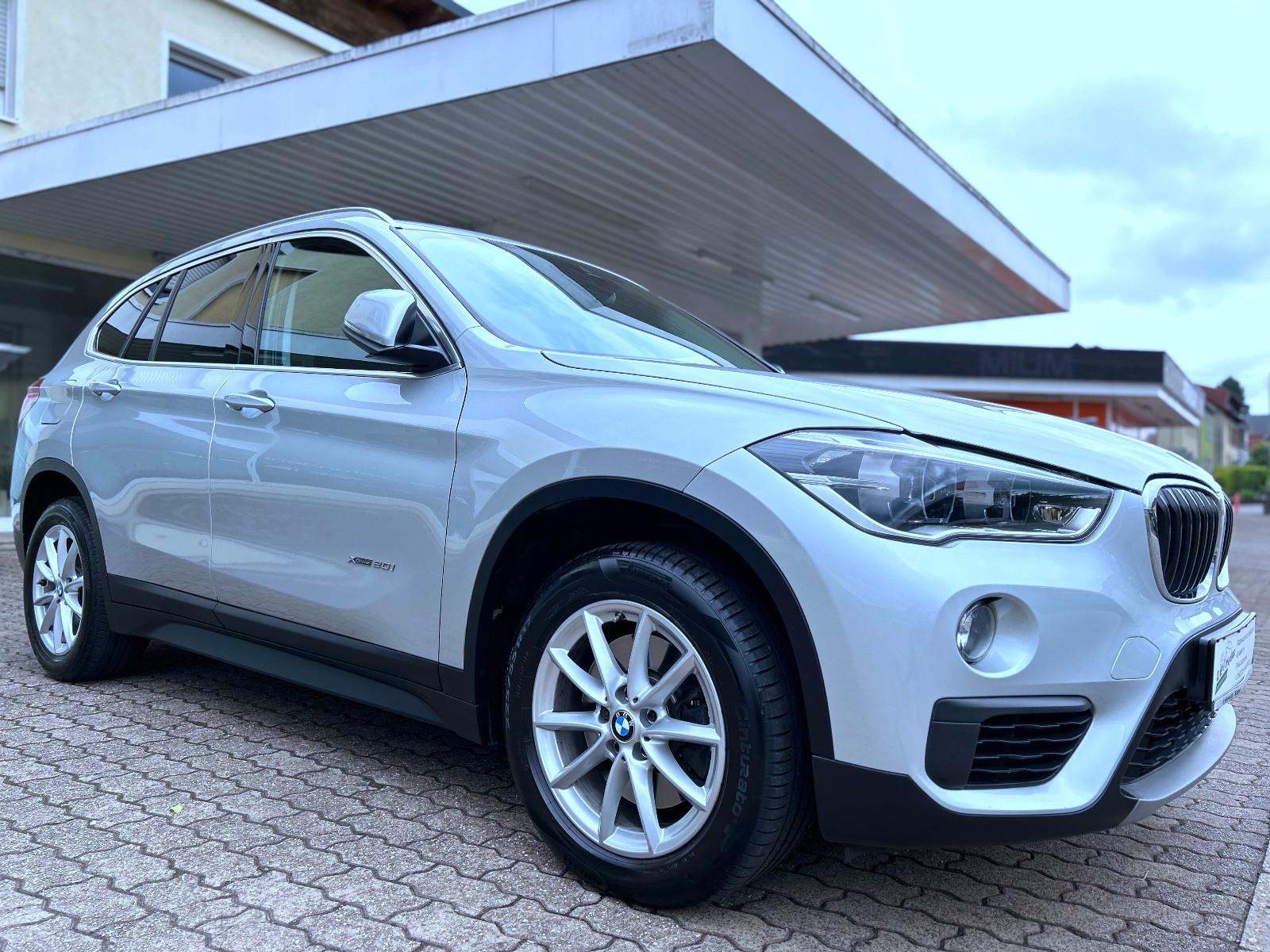 BMW X1 xDrive 20 i Aut. Navi LED Klima Pdc Tüv NEU