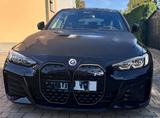 BMW i4 eDrive35 - - BMW i4 mit Panoramadach