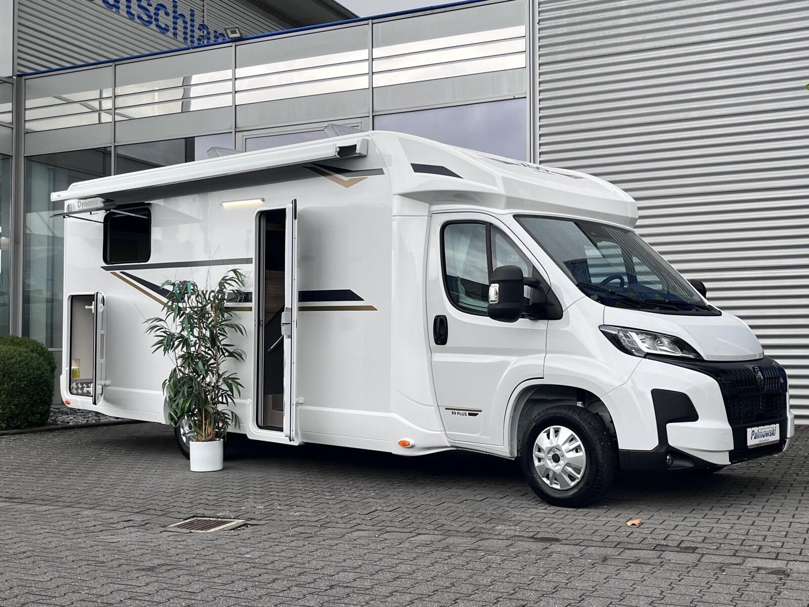 Fahrzeugabbildung XGO Dynamic 99P Modell 2027