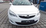 Opel Astra J Lim. 5-trg. Edition - Opel Astra aus 2010: Edition