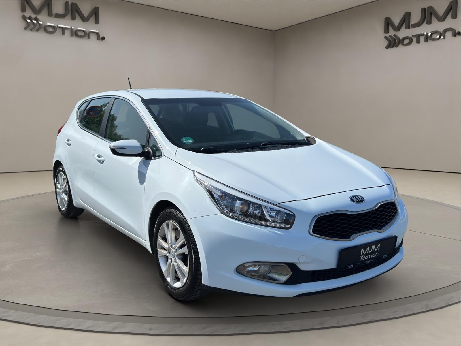 Kia cee'd / Ceed Navi Kamera Garantie 2.Hand LED
