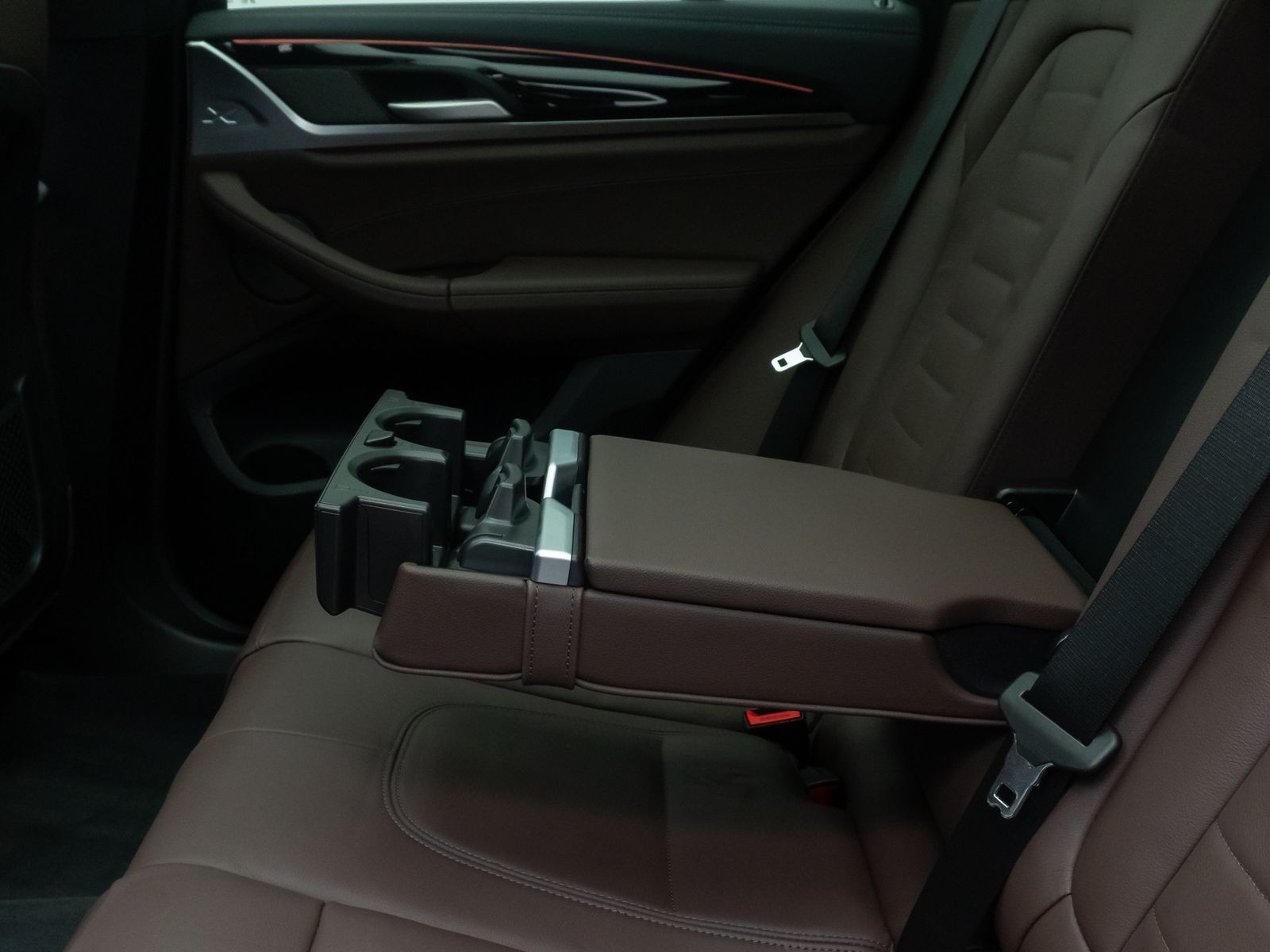 Fahrzeugabbildung BMW iX3 IMPRESSIVE 360&deg;Komfort HUD DAB Alarm Panoram