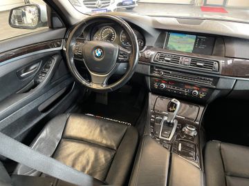 BMW 525d Lim. Aut.*NAVI*PDC*SHZ*STARTSTOP*VOLLLEDER*