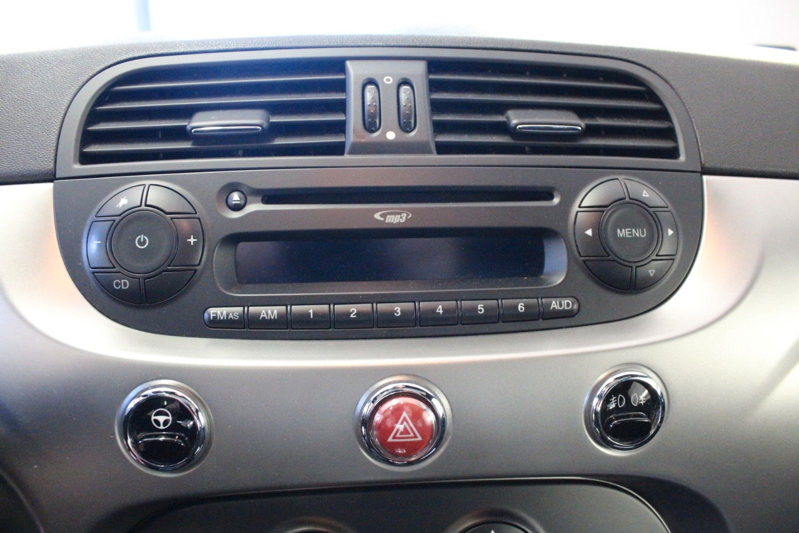 Fahrzeugabbildung Fiat 500 1.2 8V *Sonderedition by Diesel*