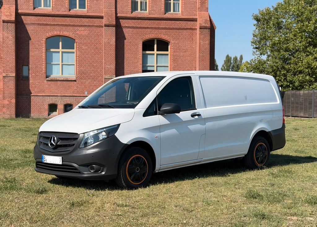 Image of Mercedes-Benz Vito