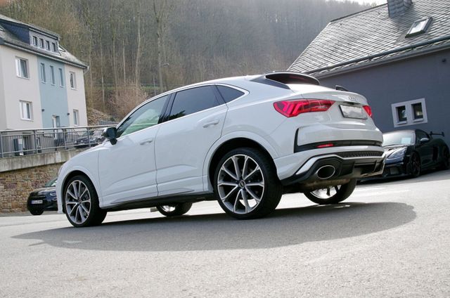 Audi RS Q3 Sportback quattro*RS-Sportsitze,AHK,Pano*