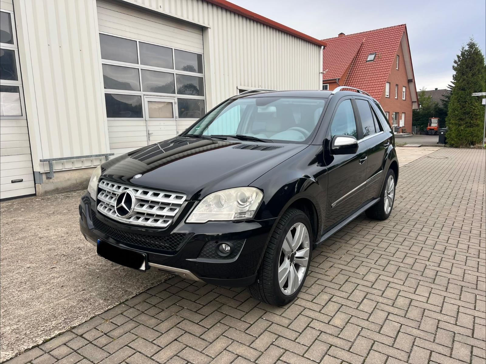 Mercedes-Benz ML 320