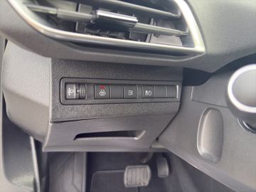 Peugeot 3008 Allure Pack 1.6 Hybrid 225 Kam.+LED+Navi