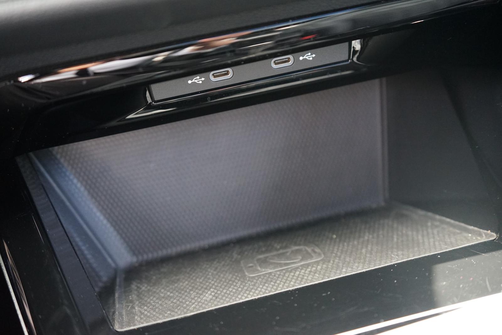 Volkswagen Golf VIII Variant 1.5 TSI R-Line LED Panorama, миниатюра 12