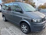 Volkswagen T5 Transporter Kasten-Kombi Kombi - Volkswagen T5: 9 Sitzer