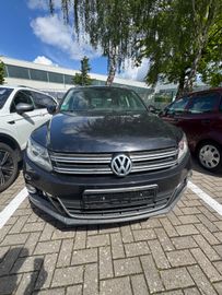 Volkswagen Tiguan - 2