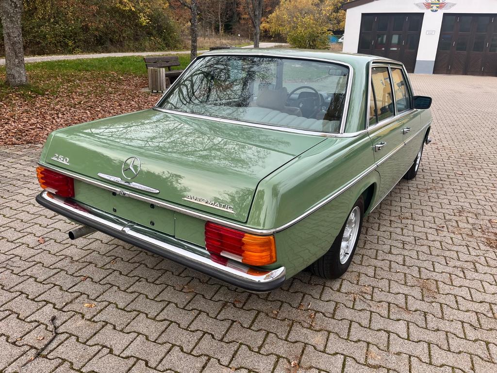 Mercedes-Benz 250