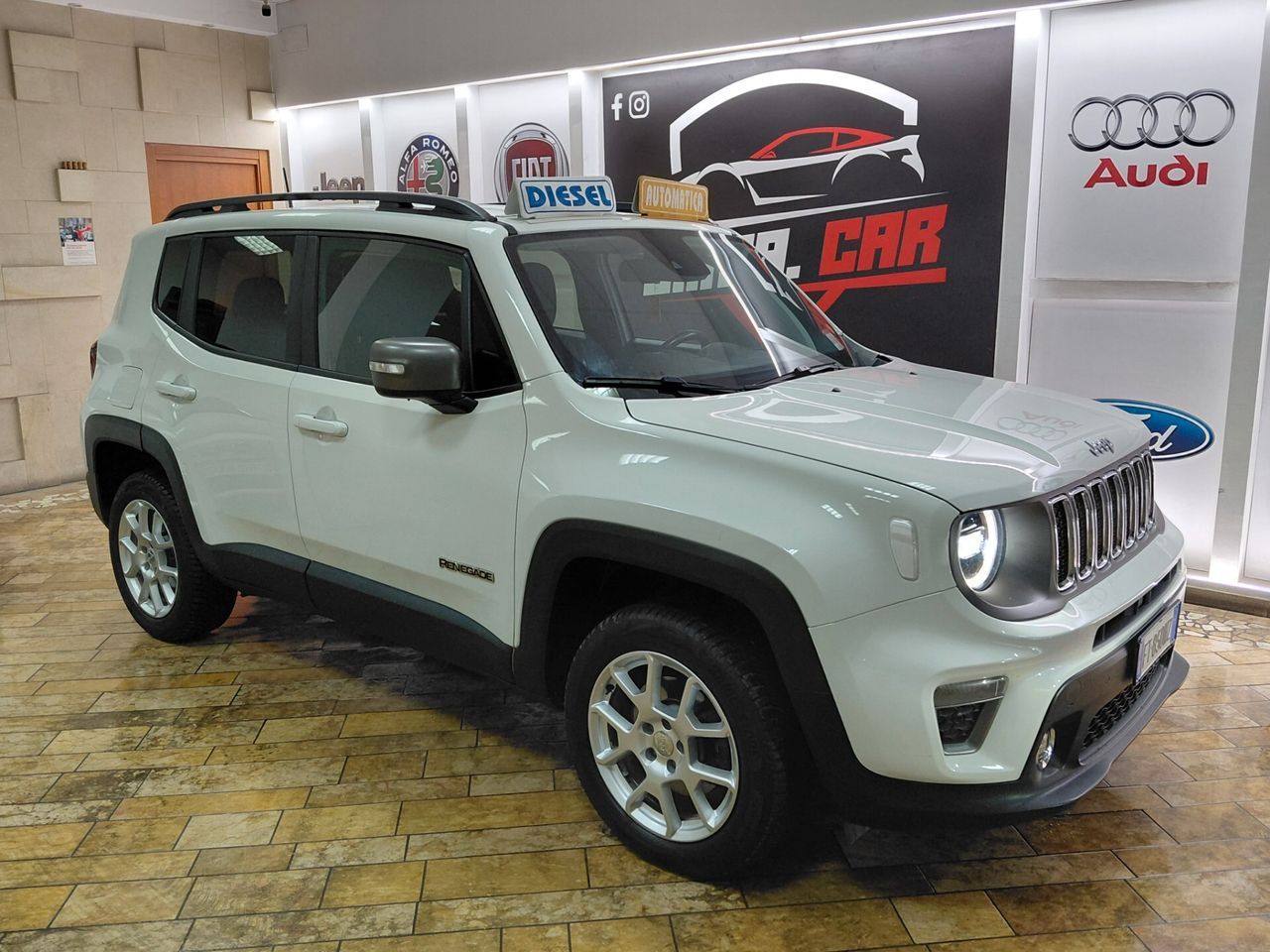 Jeep Renegade 2.0 Mjt 140CV 4WD Limited imagem 3
