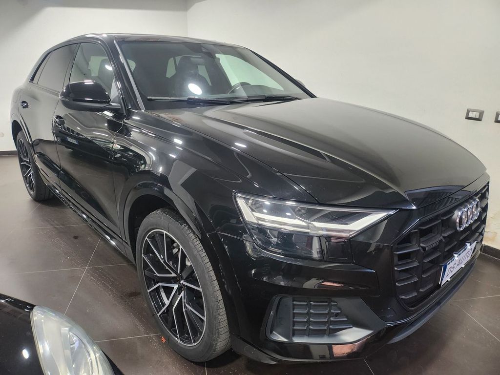 Image of Audi Q8