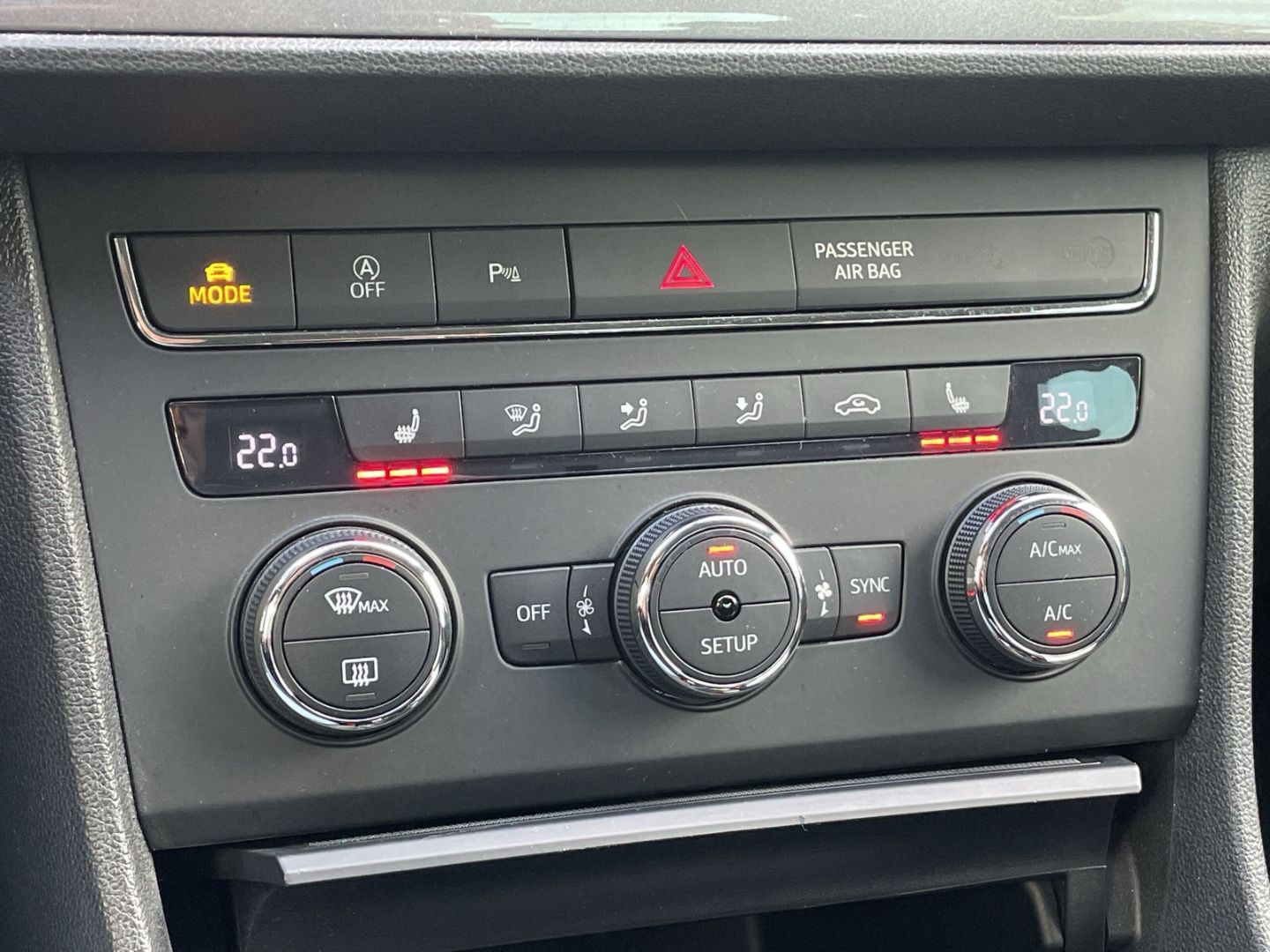 Leon 1.8 TSI FR LED/Navi/PDC/Alcantara/Sitzhzg