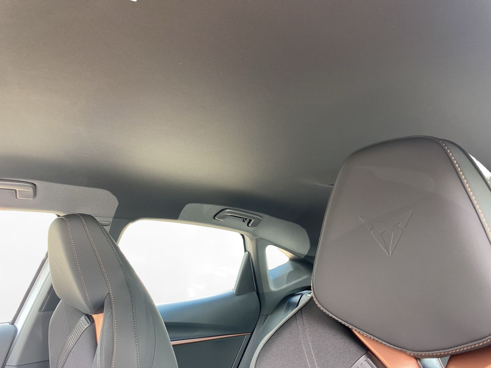 Cupra Tavascan - Bild 23