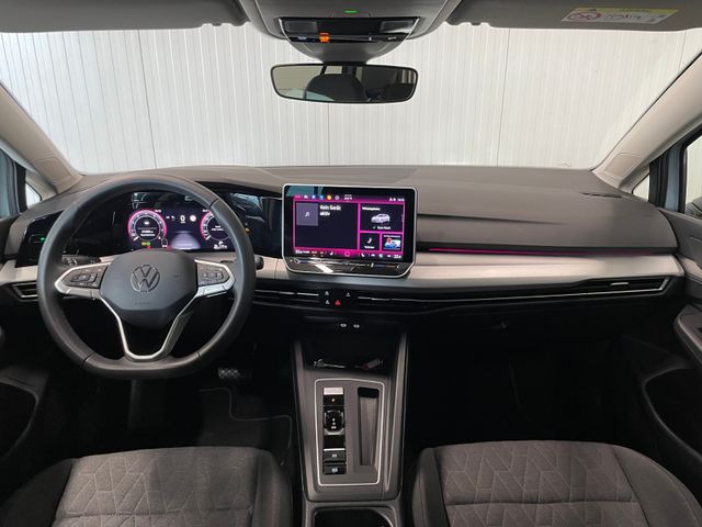 Golf VIII Life 1.5 eTSI DSG LED RFK SHZ ACC
