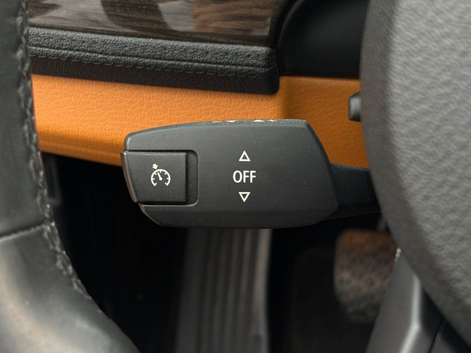 Fahrzeugabbildung BMW Z4 Roadster sDrive 35i SHZ LHZ PDC HiFi Temp.