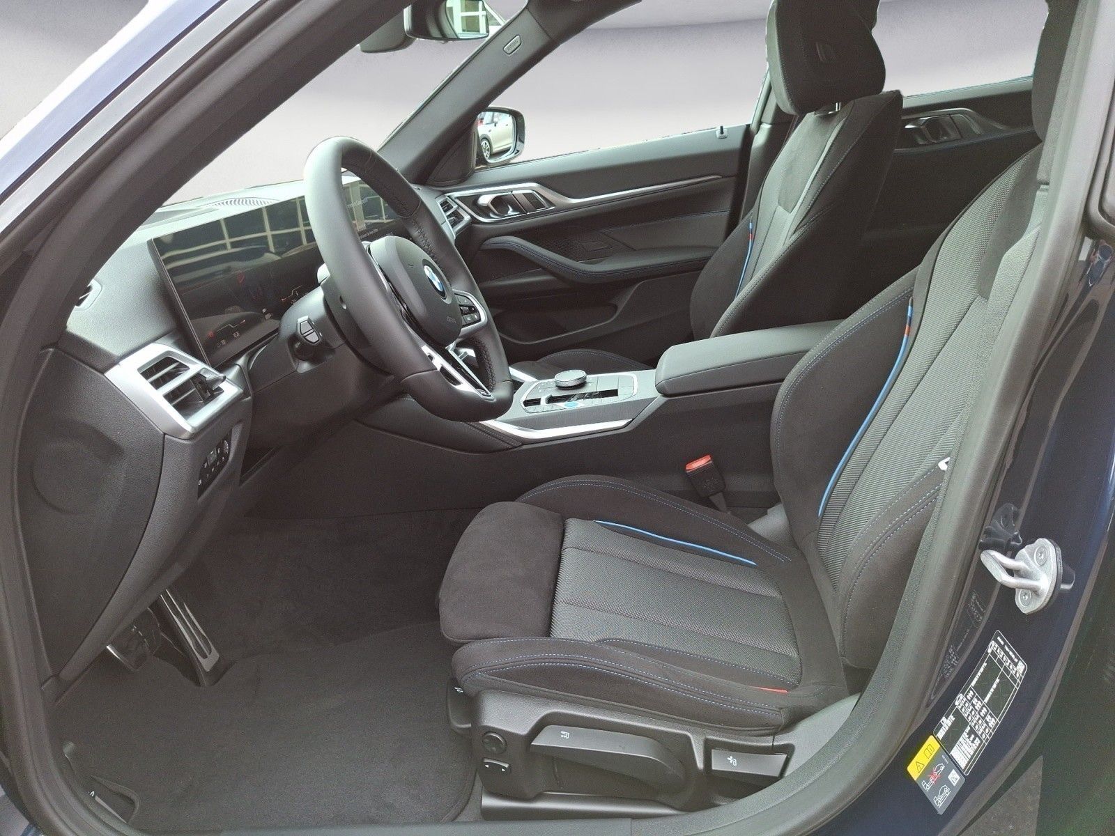 BMW i4 - Bild 8