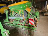 Amazone Drille AD-P 403 Super und Kreiselgrubber KG 4000 - Amazone LKWs