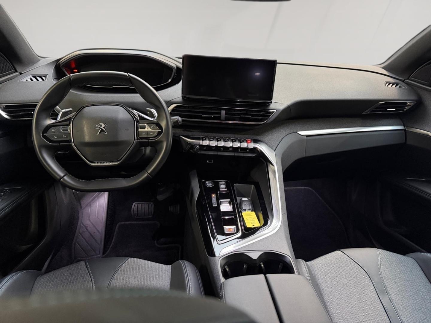 Peugeot 3008 Allure Pack 130 Automatik-EAT8 Navi Klima
