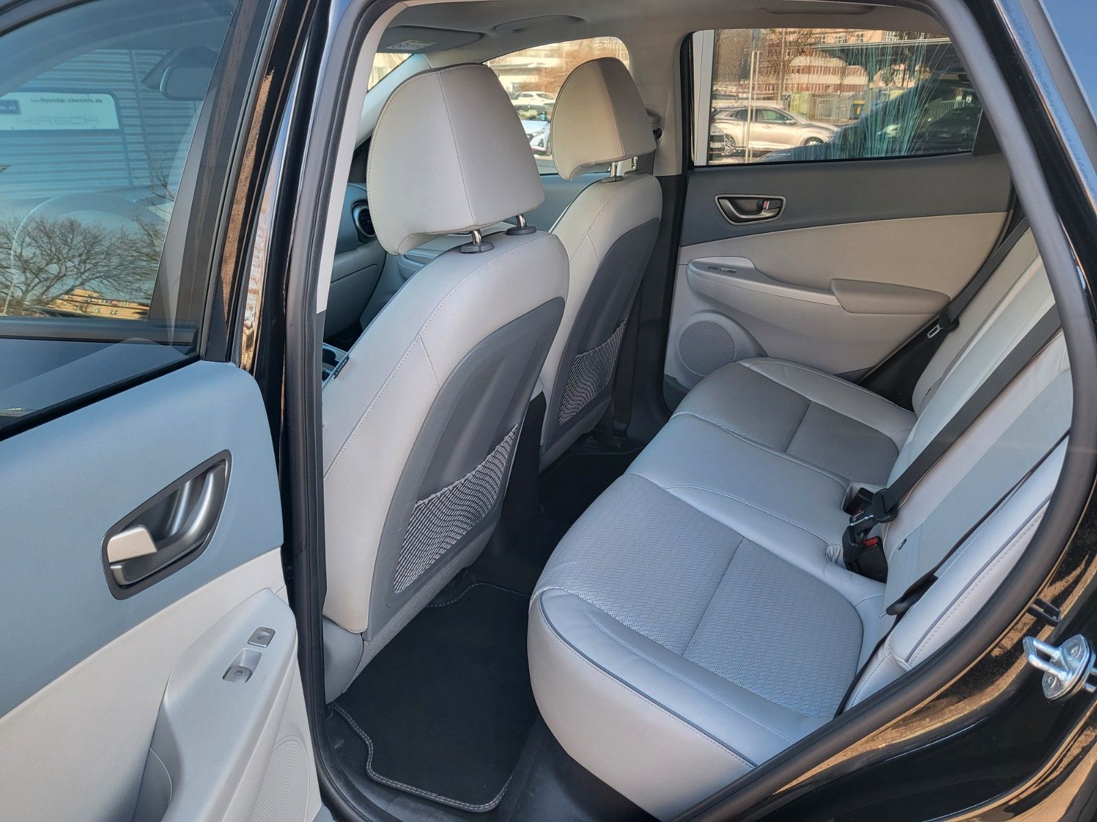 Fahrzeugabbildung Hyundai KONA Elektro 64kWh Premium NAVI LEDER SITZP SD