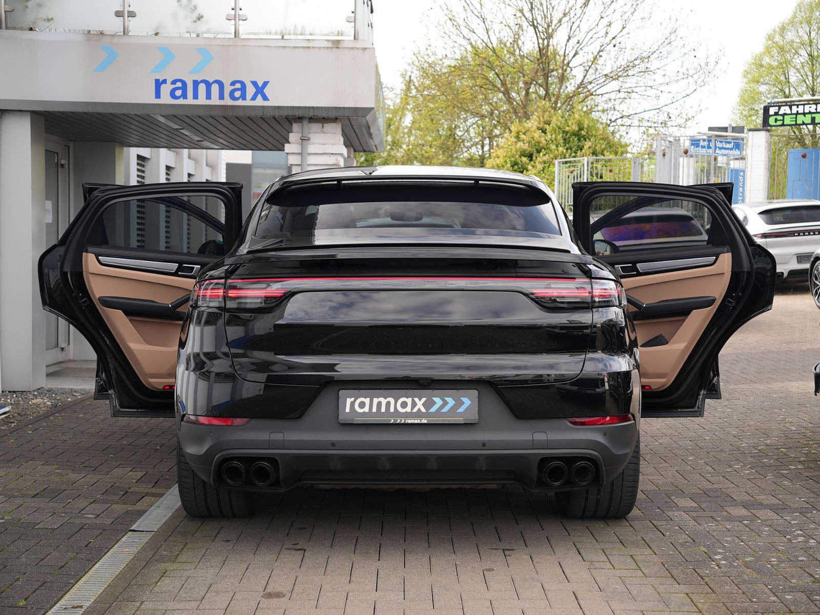 Porsche E-Hybrid Coupé PLATINUM-INNO-PDCC-SPORTABG.-VOLL foto 7