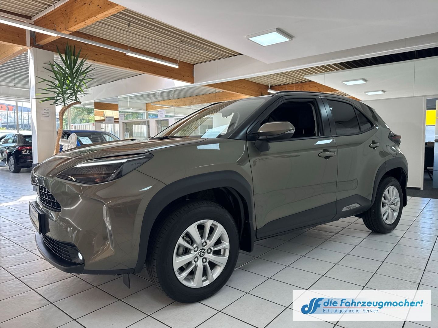 Fahrzeugabbildung Toyota Yaris Cross ACTIVE Hybrid DAB Spurhalteass. Fern