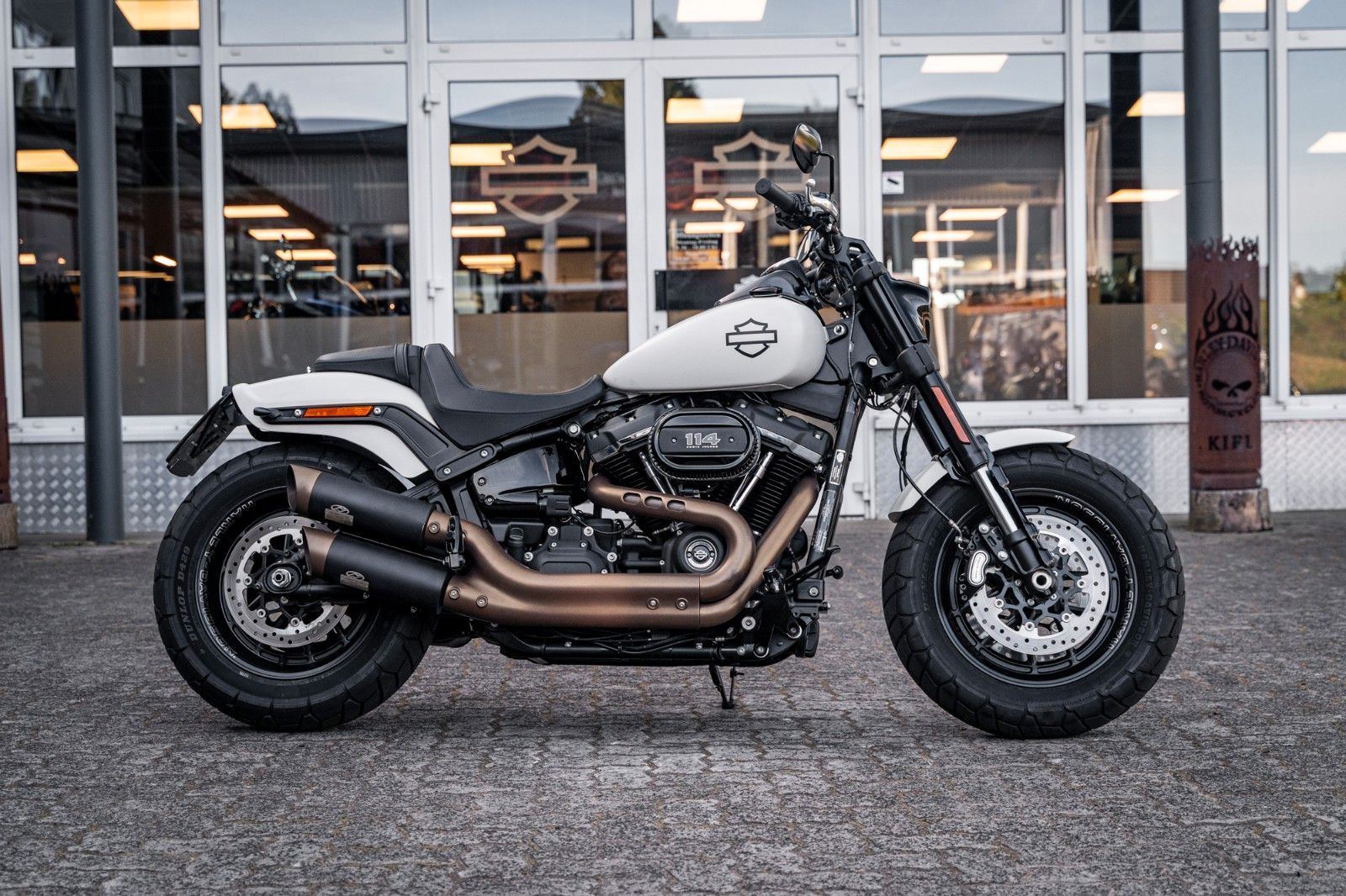 Fahrzeugabbildung Harley-Davidson FXFBS FAT BOB 114 CUI SOFTAIL - Jekill & Hyde